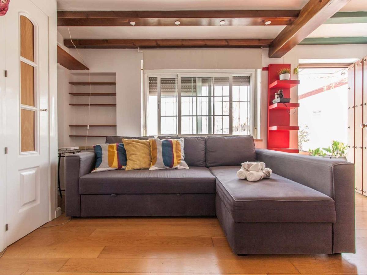 One-Bedroom Apartment,1000860987:JPEG