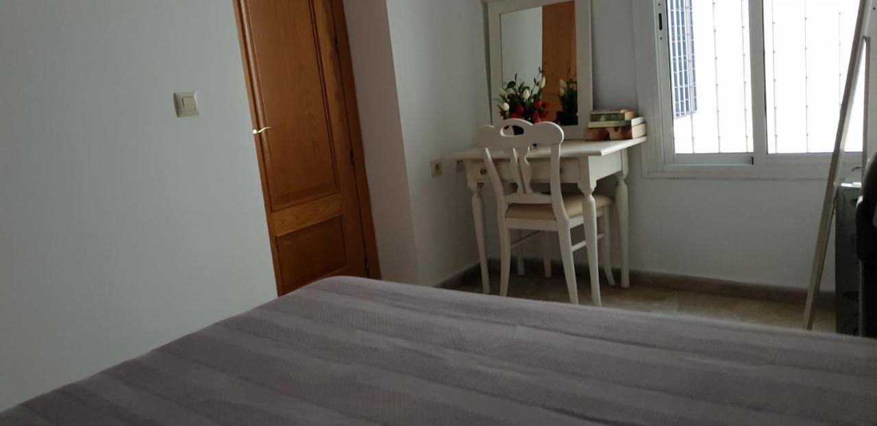 One-Bedroom Apartment,226303187:JPEG
