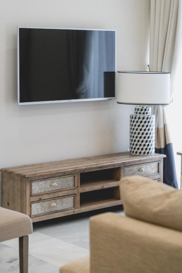 Deluxe Apartment Twin Bed