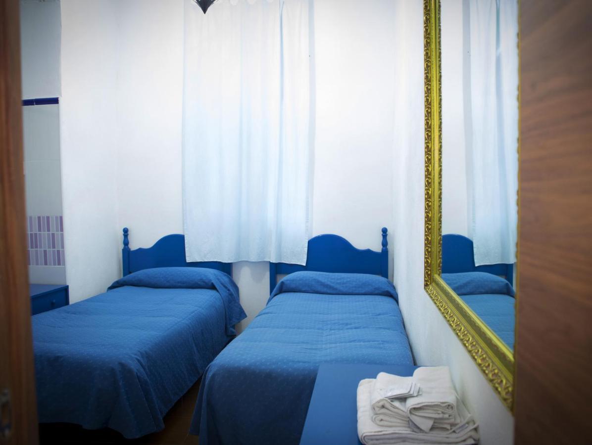 Twin Room,1590357326:JPEG