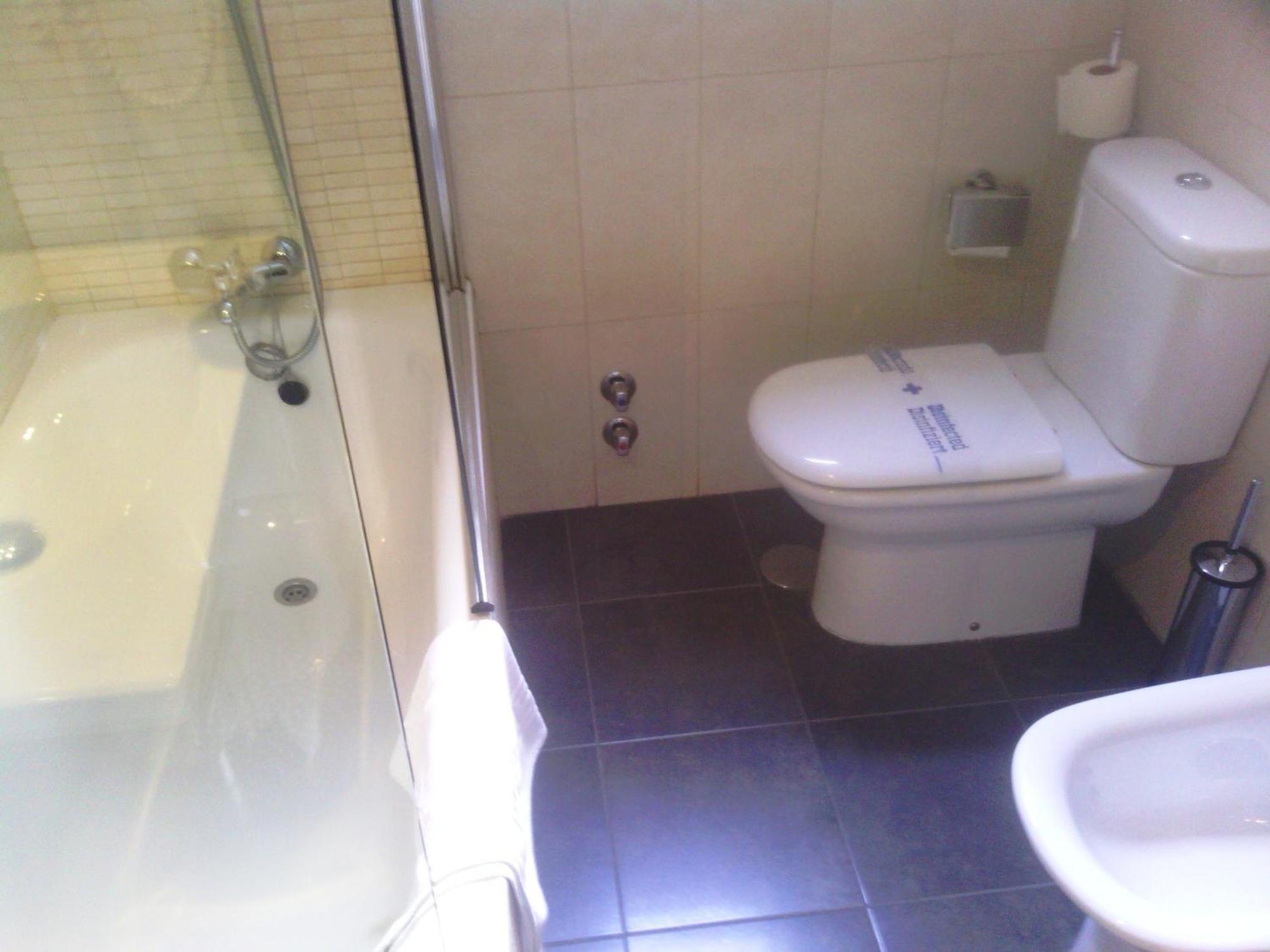 Standard Family Room,1214613898:JPEG
