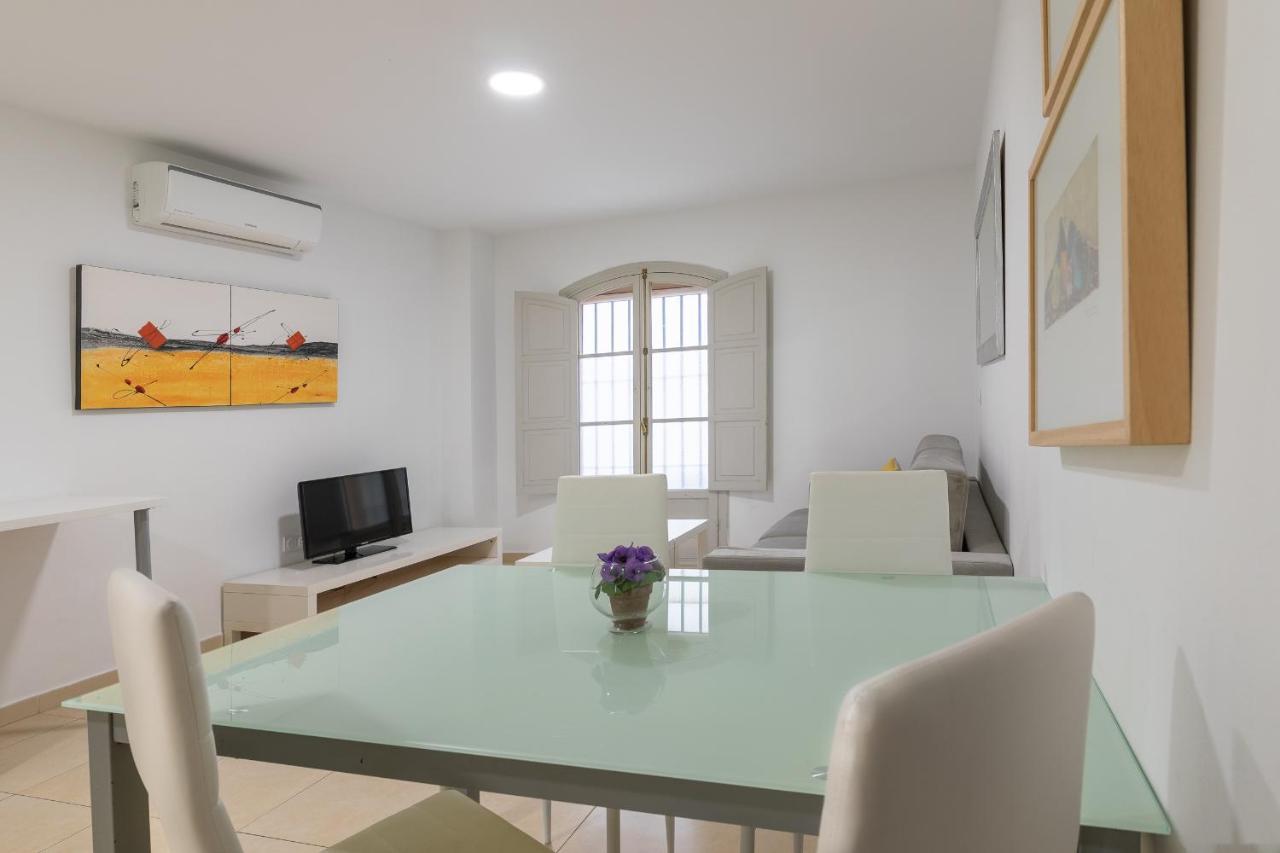 One-Bedroom Apartment 2