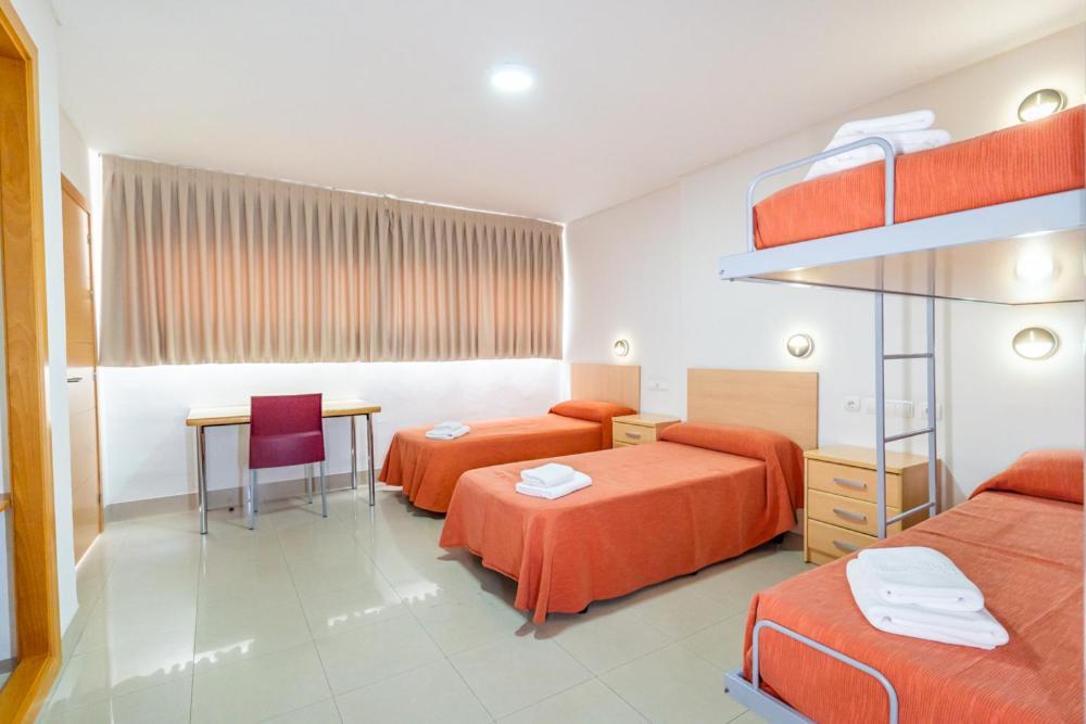 Quadruple Room Bathroom