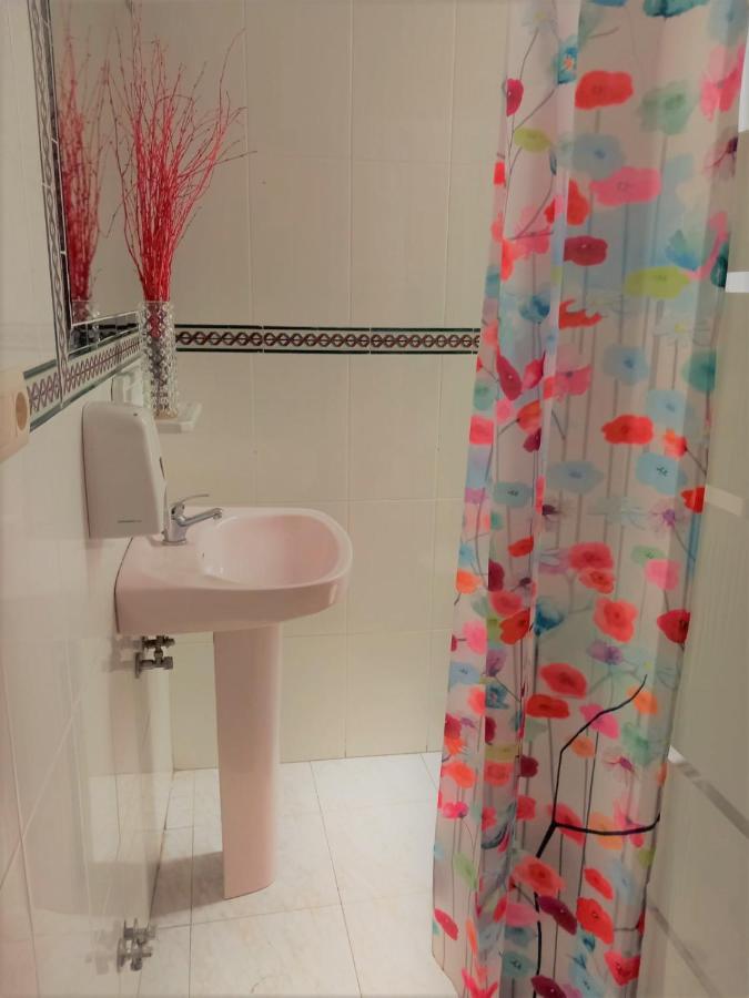 Triple Room Bathroom