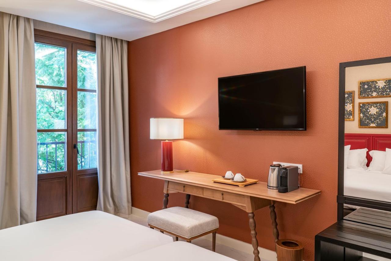 Vincci Room balcony