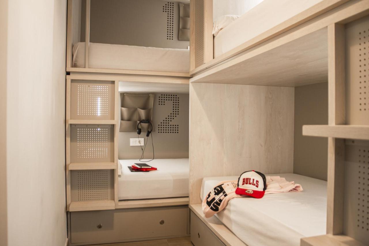 Bed 4-Bed Female Dormitory Room Private Bathroom,1353282028:JPEG