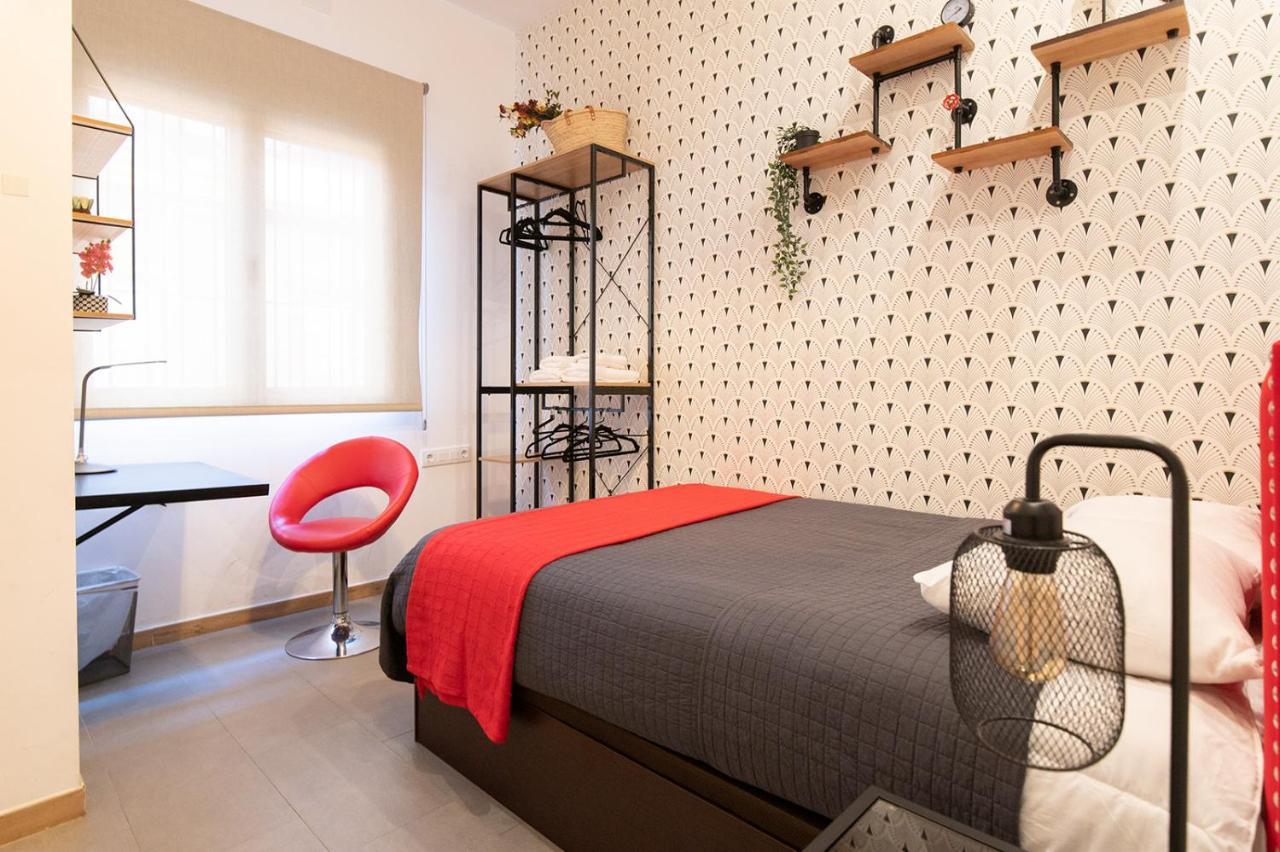 One-Bedroom Apartment,1366675778:JPEG