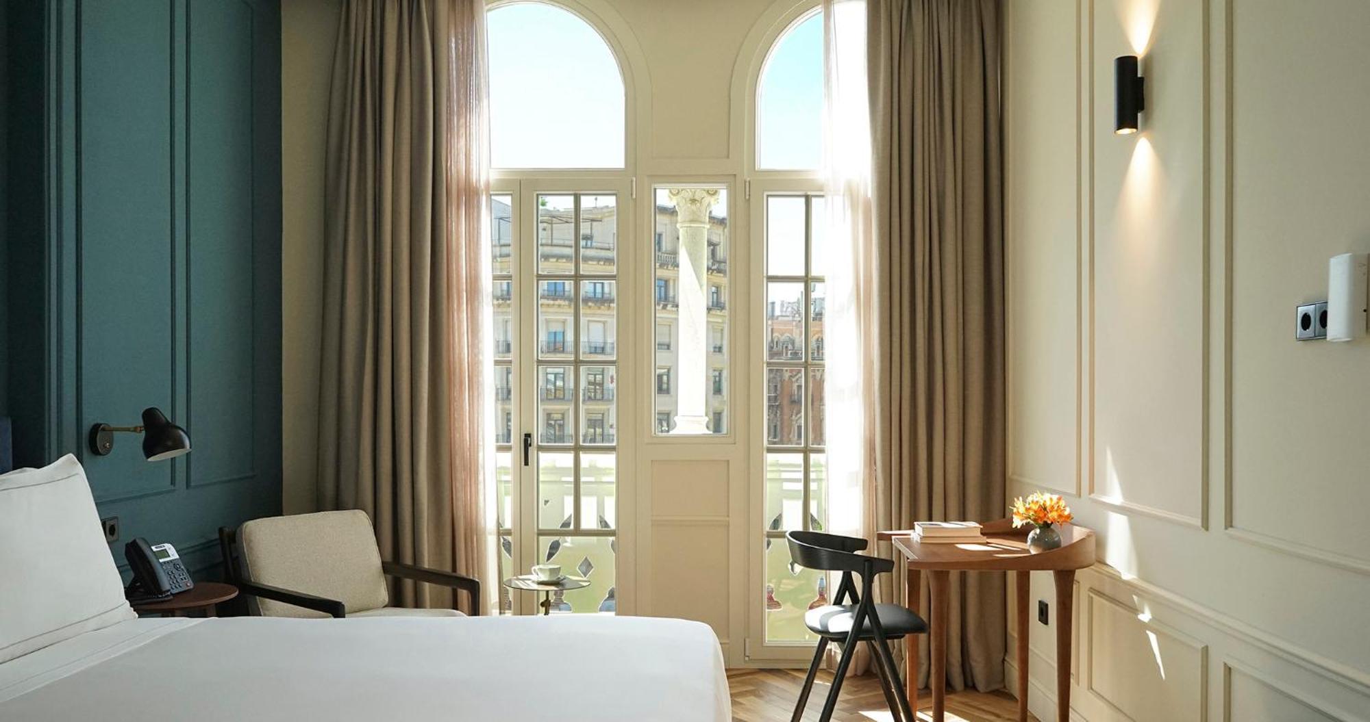 Premium Double Room views