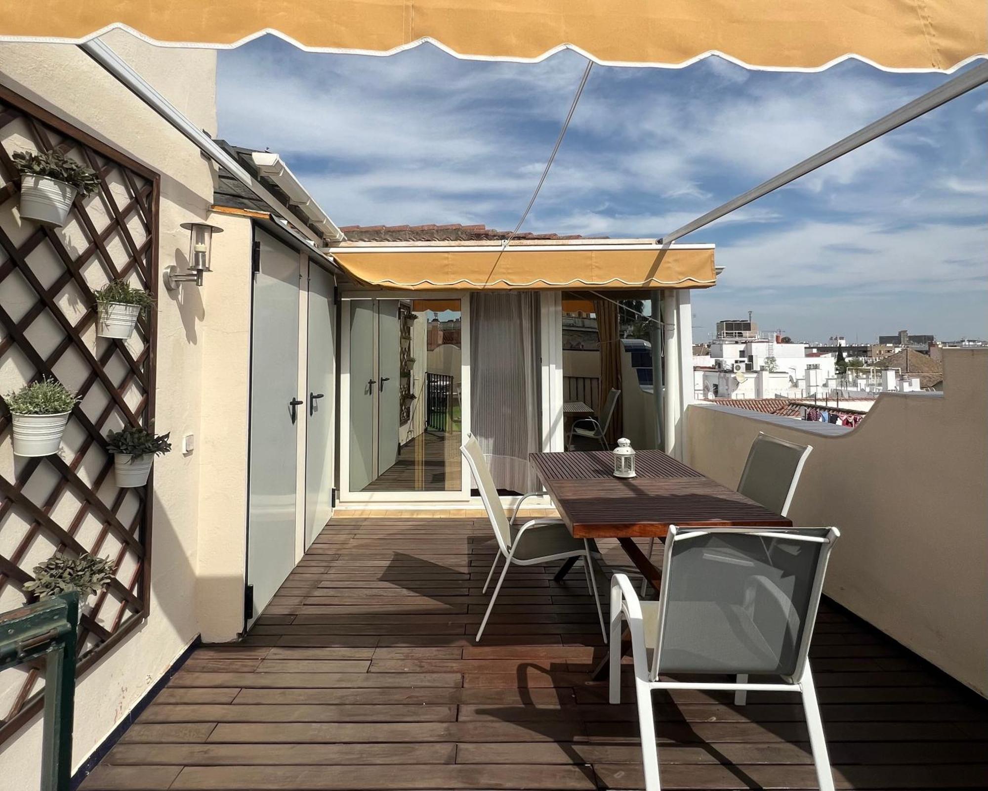 Penthouse One-Bedroom Apartment,1545330844:JPEG