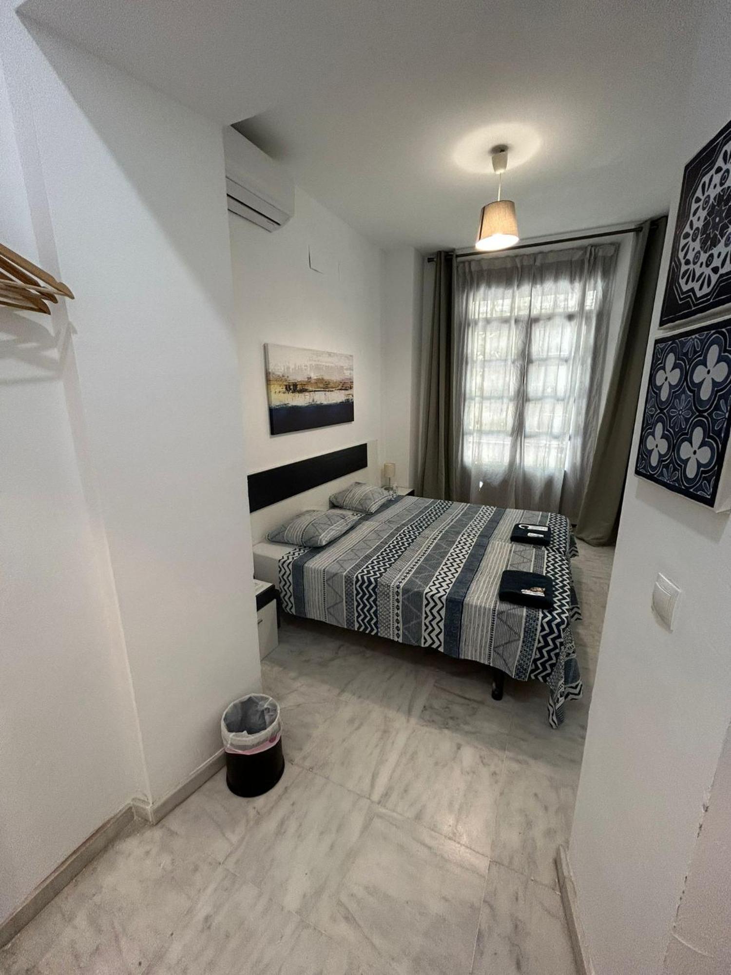 Twin Room with Private Bathroom