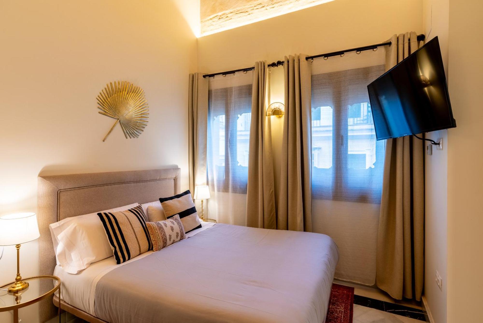 Double or Twin Room Private Bathroom