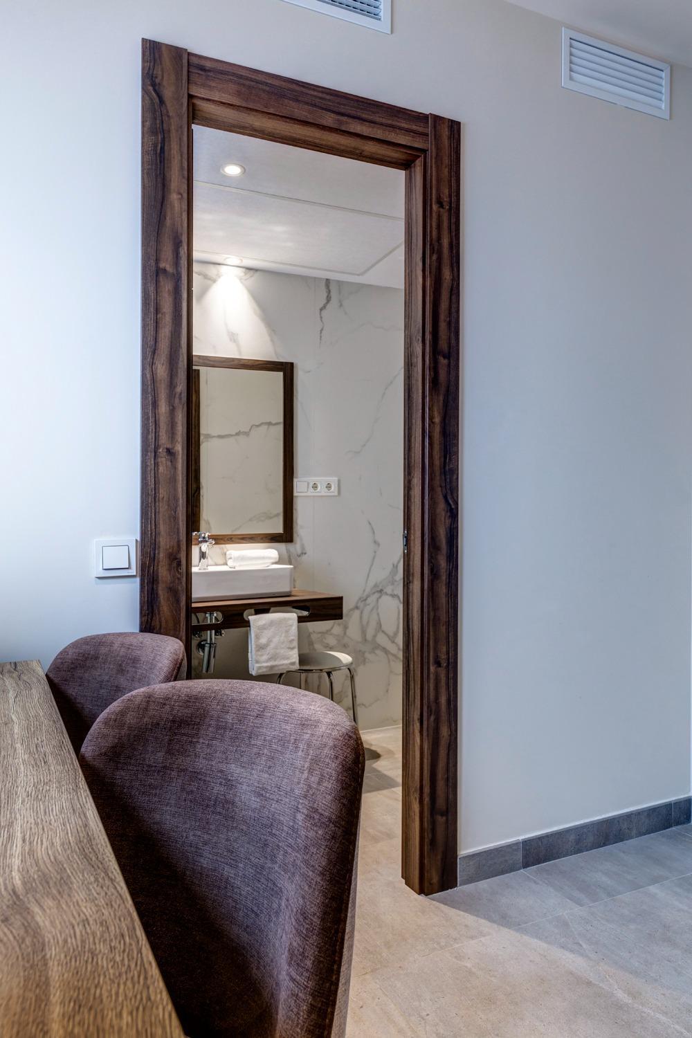Single Room,1600372923:JPEG
