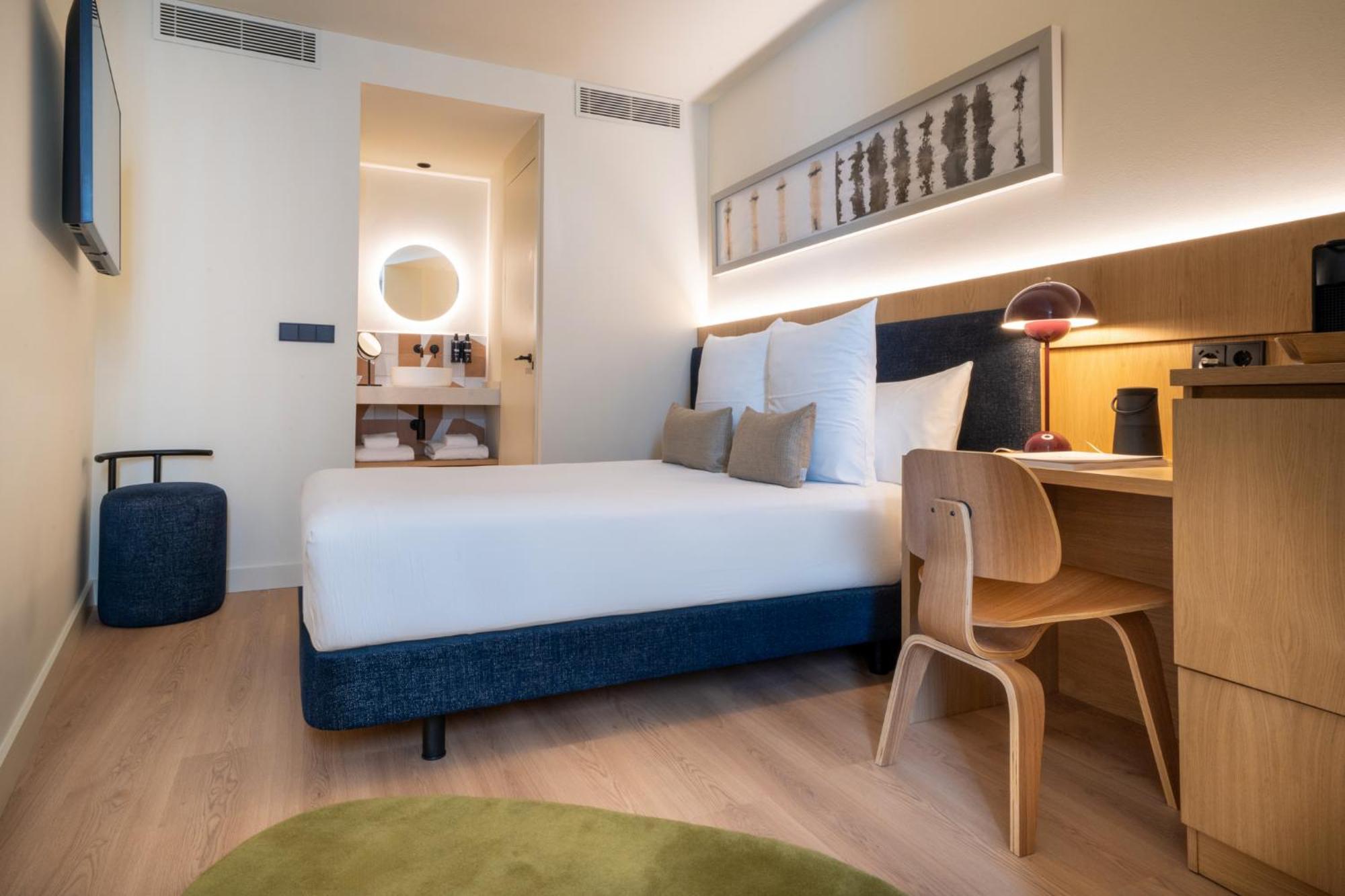 Boutique Room