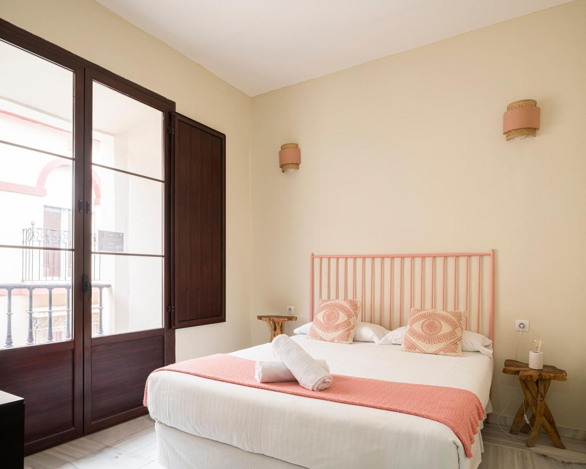 Double Room Private Bathroom