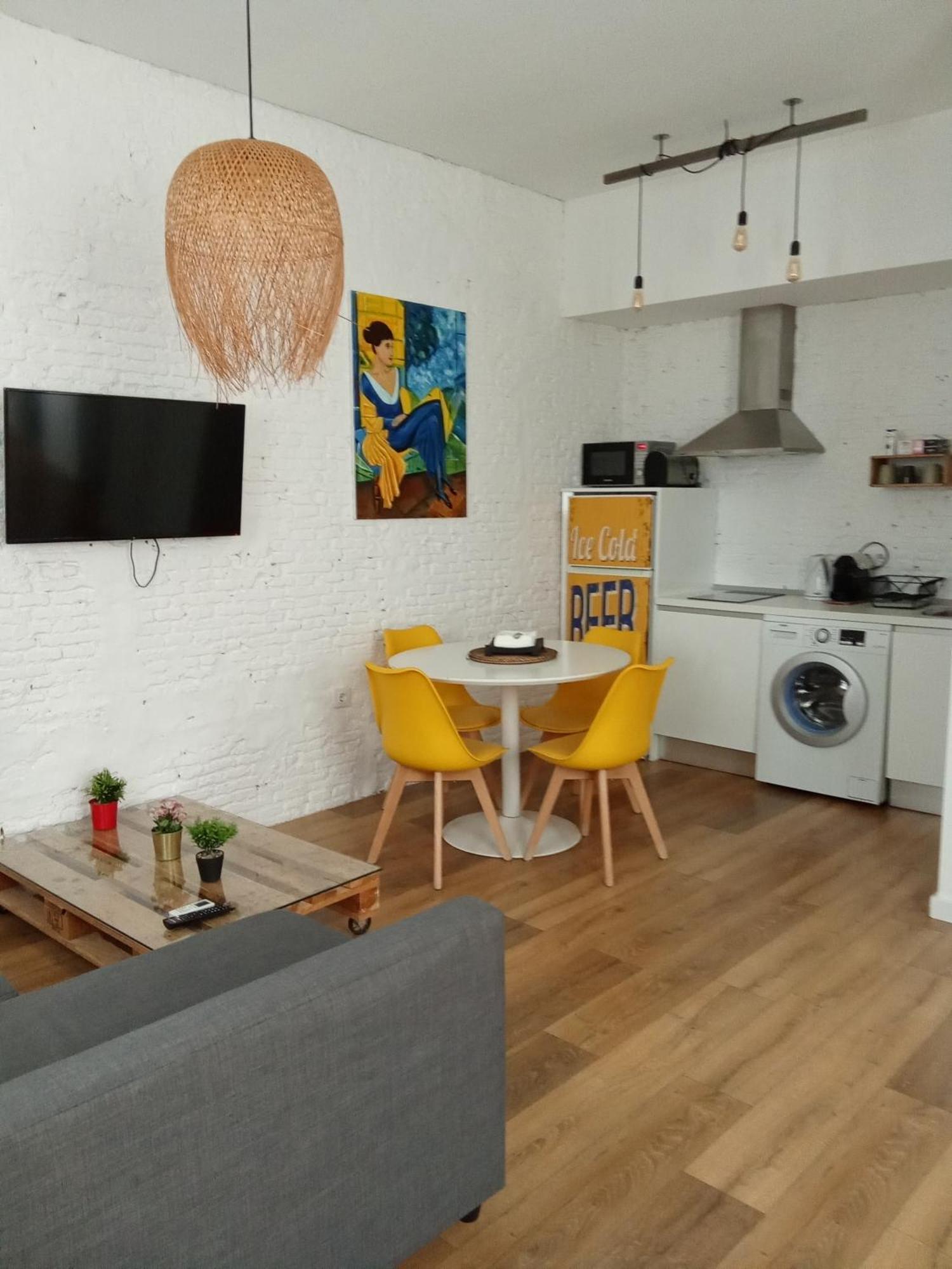 Deluxe Apartment