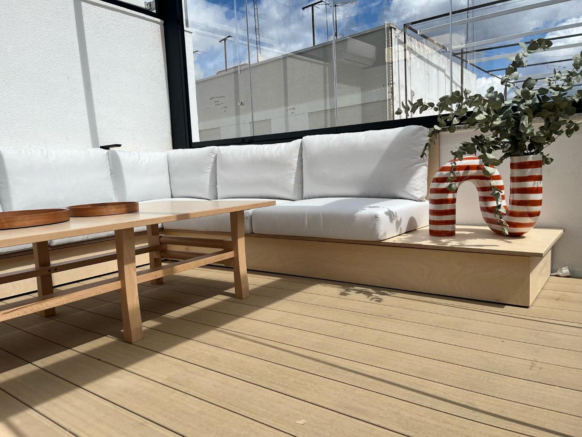 Apartment with Terrace