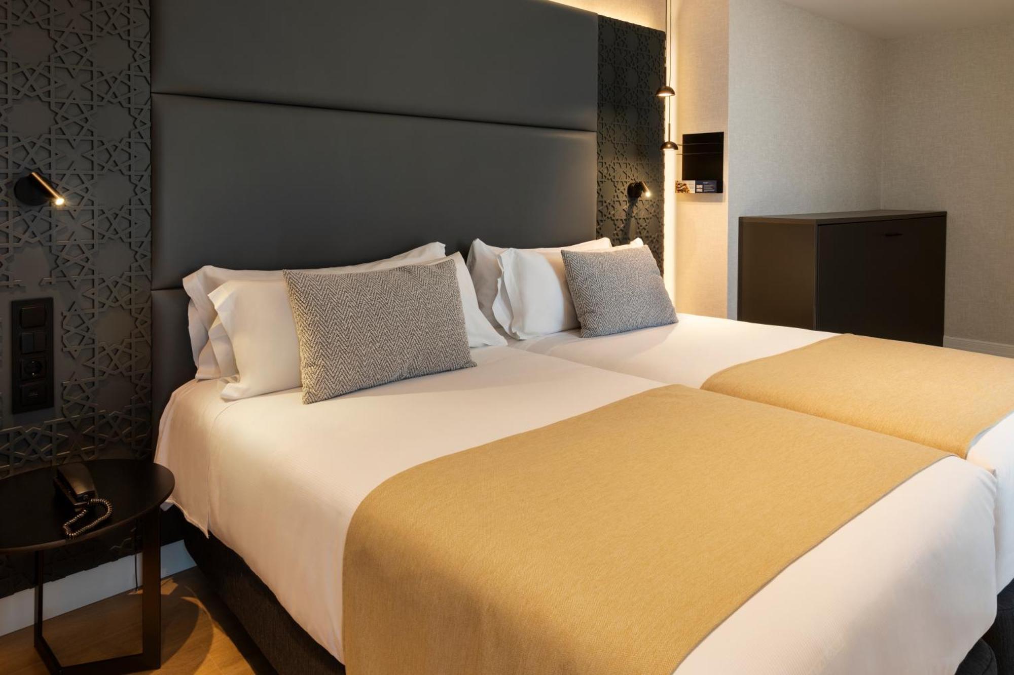 Triple Room,1668045454:JPEG