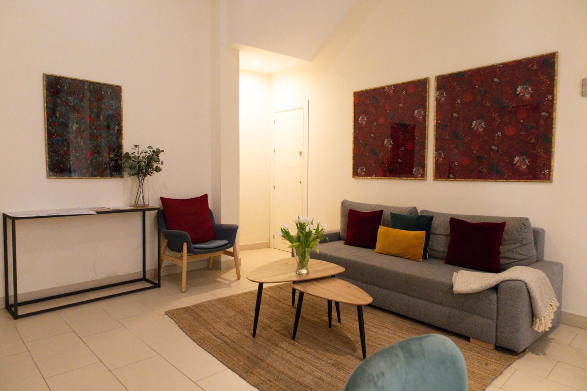 One-Bedroom Apartment Private Patio