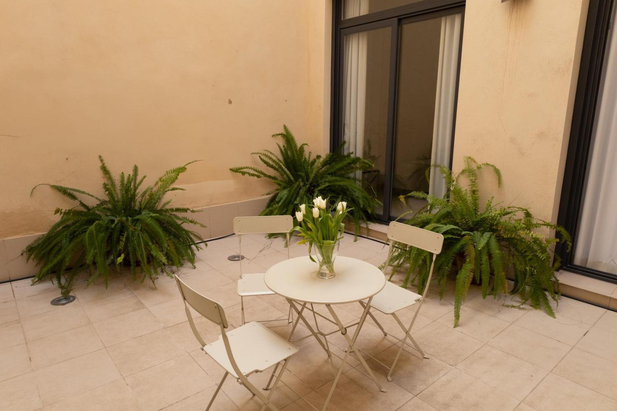 One-Bedroom Apartment Private Patio
