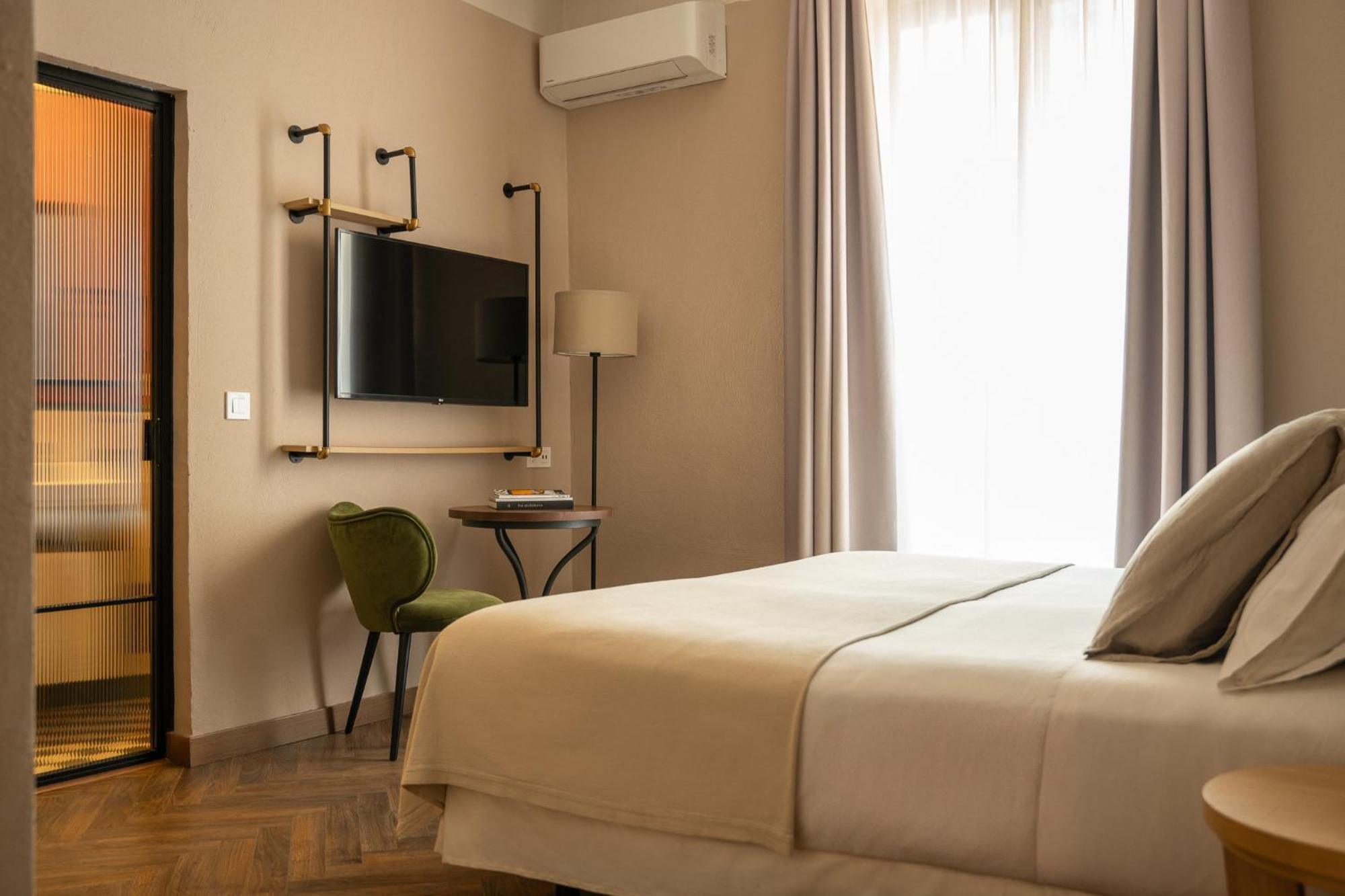 Superior Double Room,1681862389:JPEG