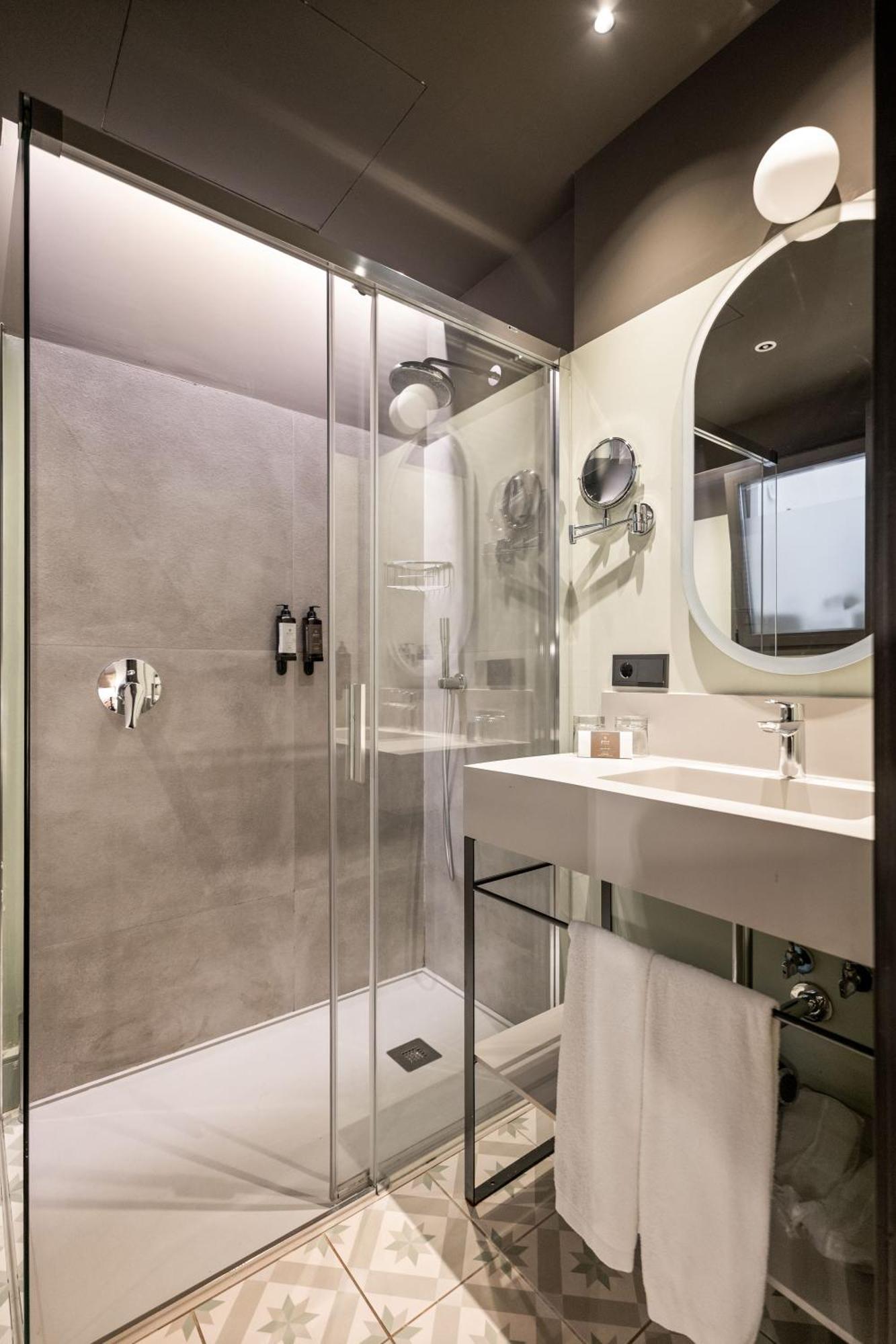 Double or Twin Room Interior View