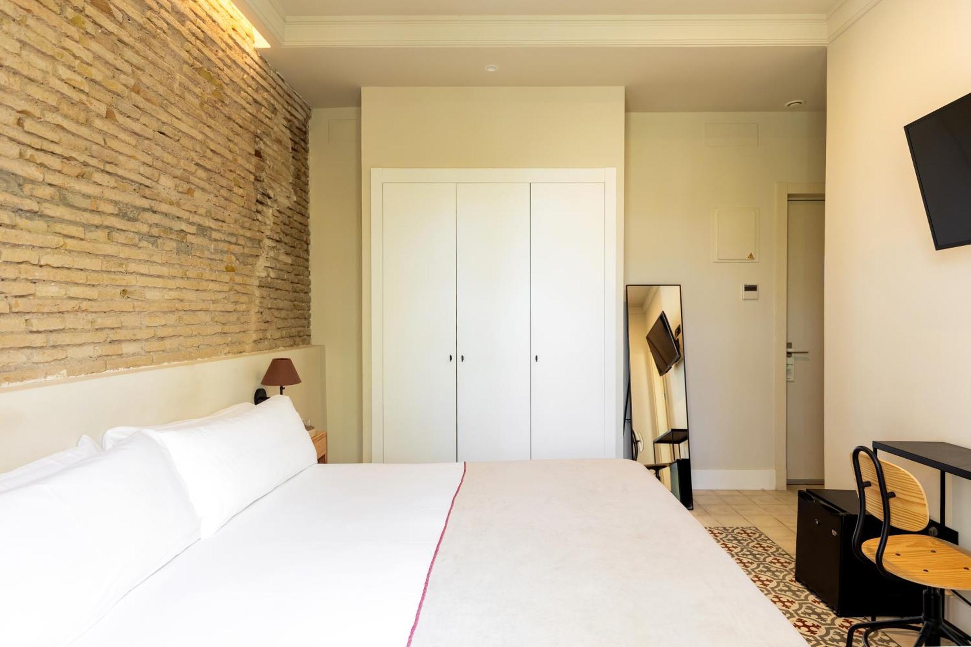 Deluxe Double or Twin Room Balcony