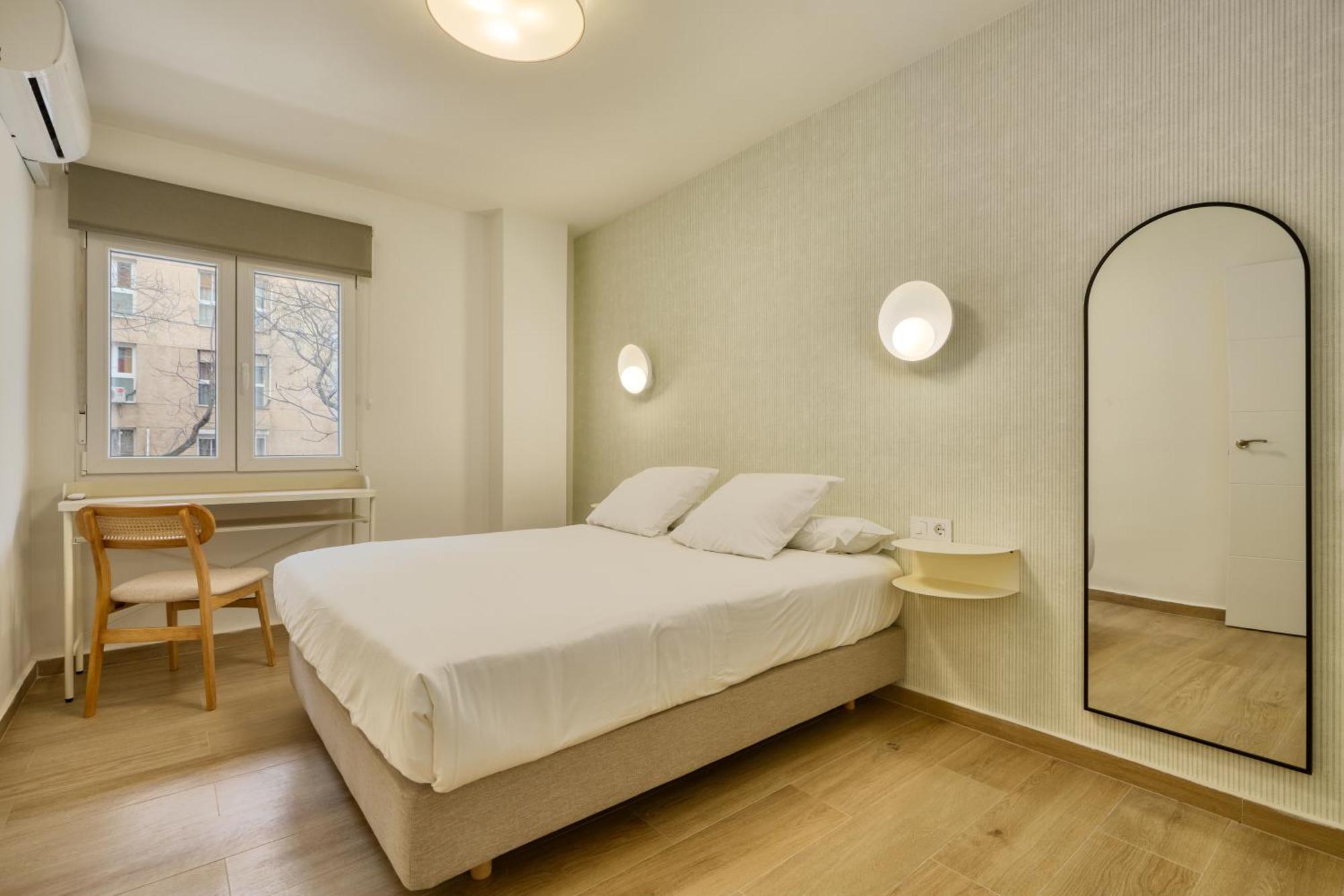 Two-Bedroom Apartment with Terrace and patio