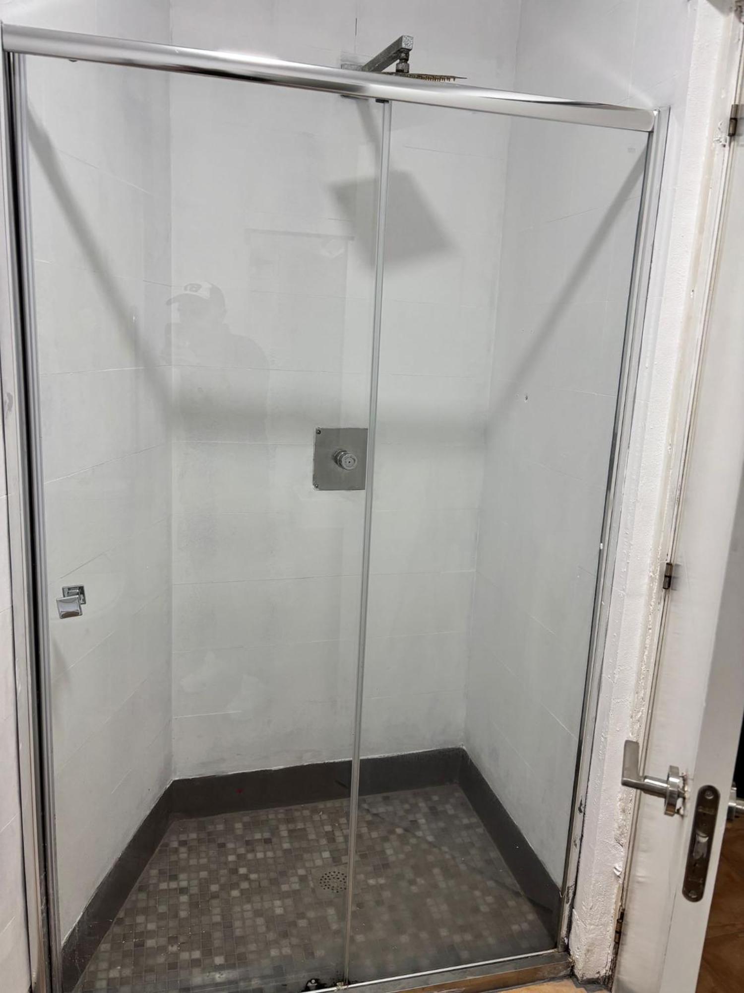 Twin Room Private Bathroom