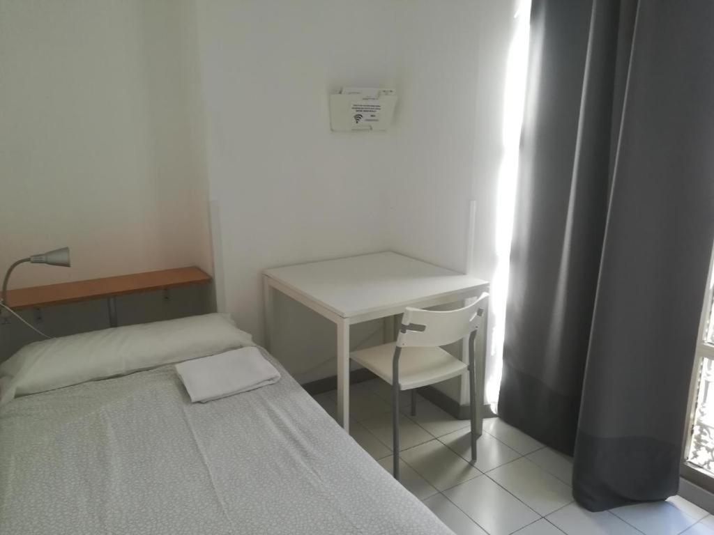 Single Room,1756547253:JPEG