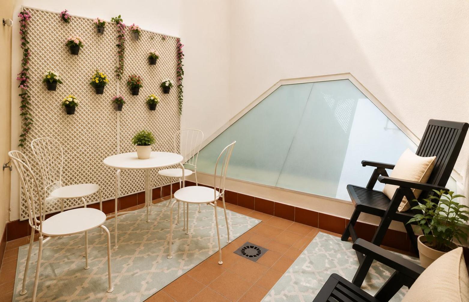 One-Bedroom Apartment Terrace