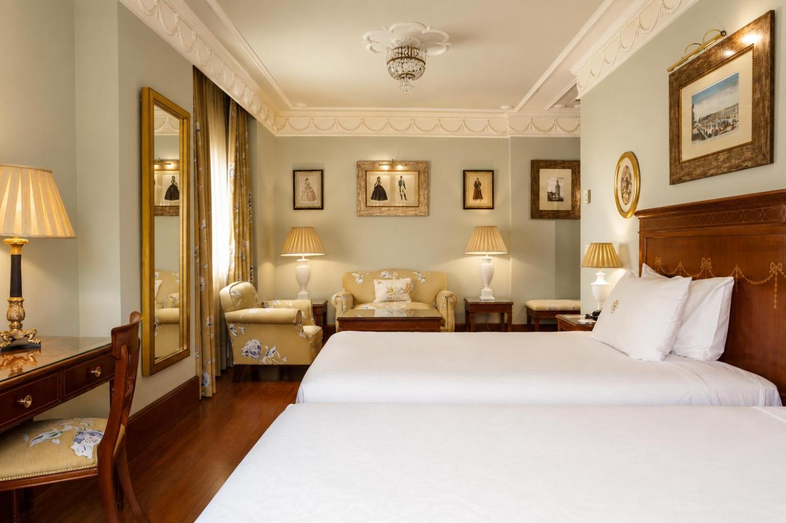 Deluxe Double or Twin Room City View