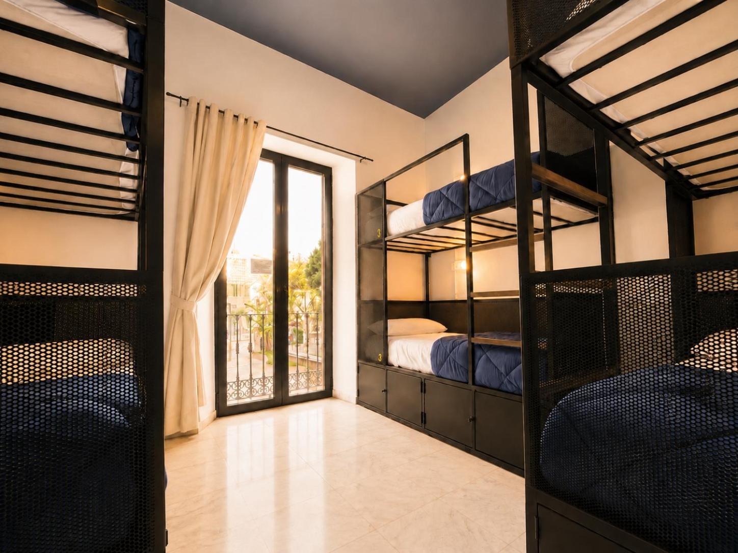 Bed 6-Bed Female Dormitory Room