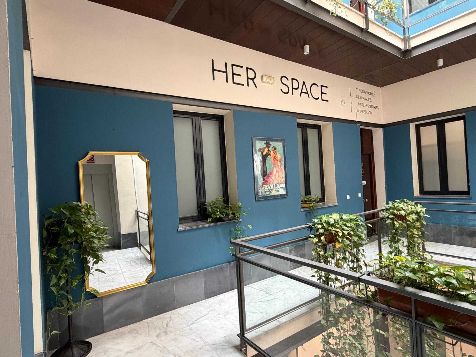 Single Bed Female Dormitory Room
