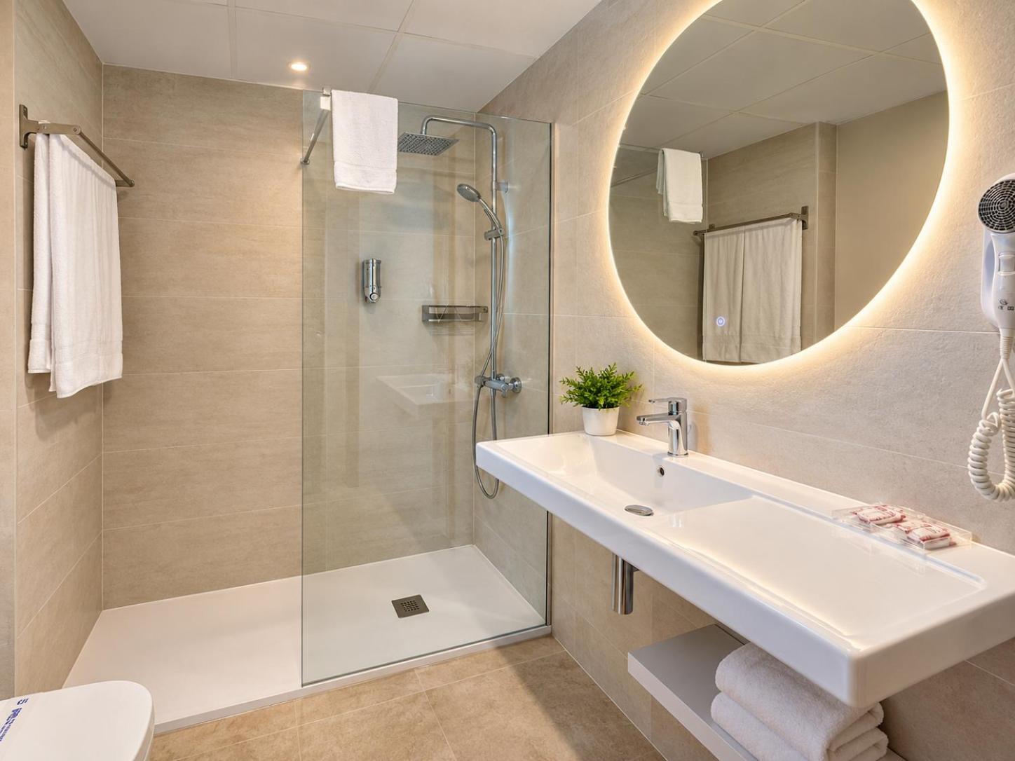 One-Bedroom Apartment Double occupancy