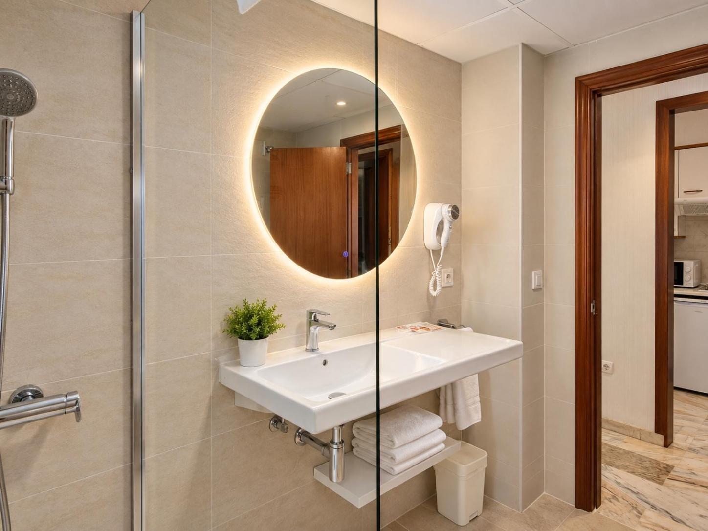 One-Bedroom Apartment Double occupancy