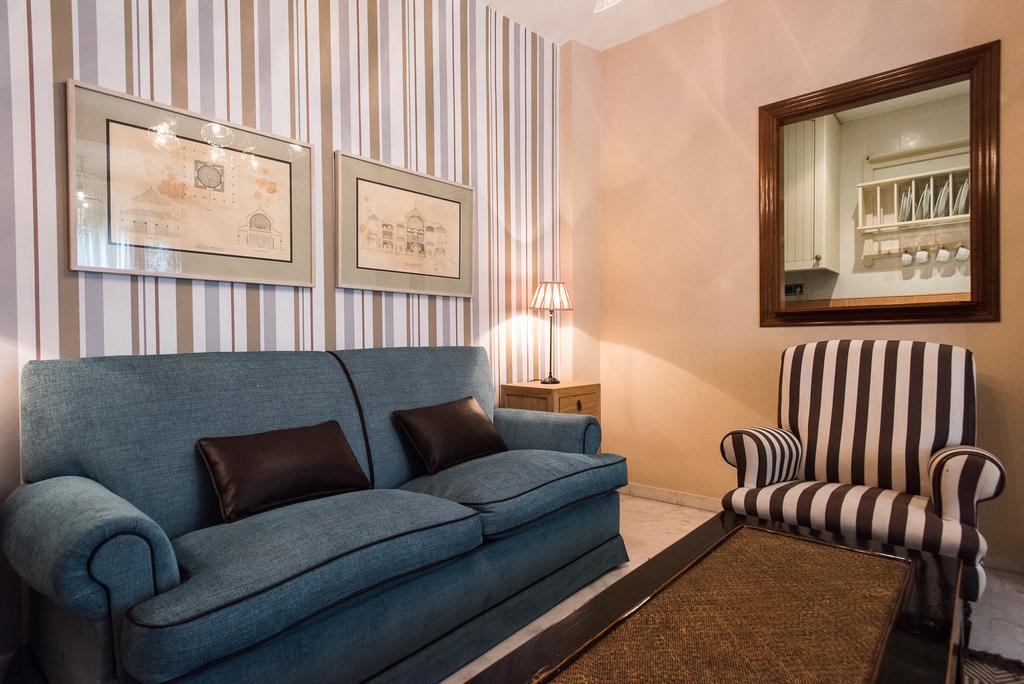 Family Studio,186451332:JPEG