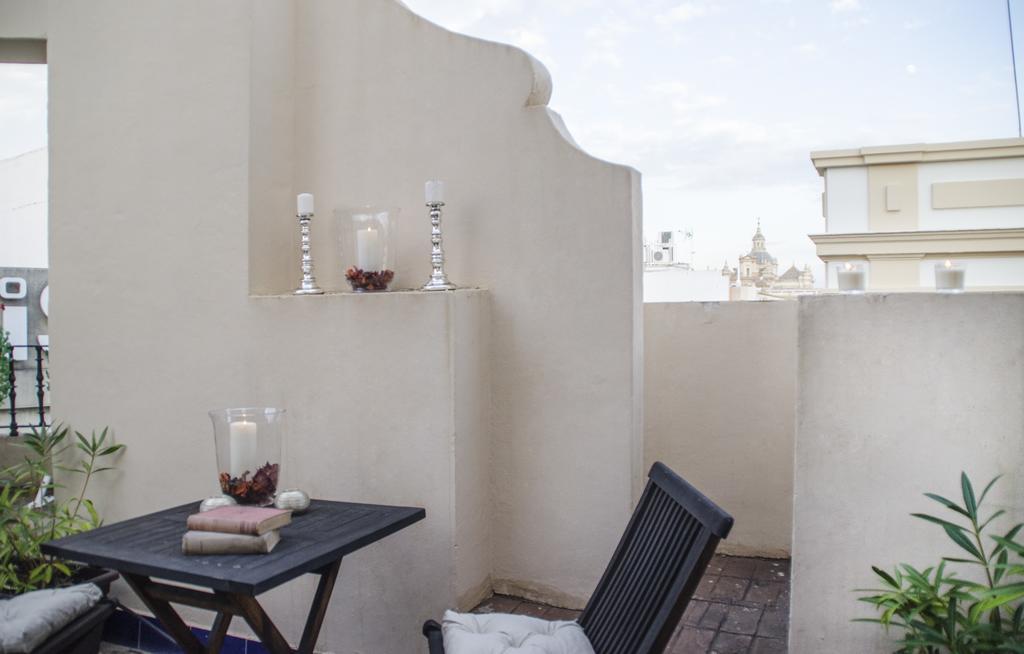 Tweepersoonskamer met 2 Aparte Bedden en een Terras