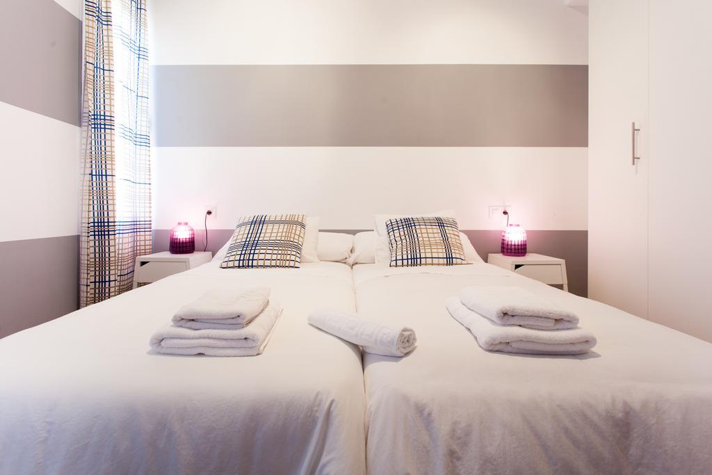 Three-Bedroom Apartment Laraña 54