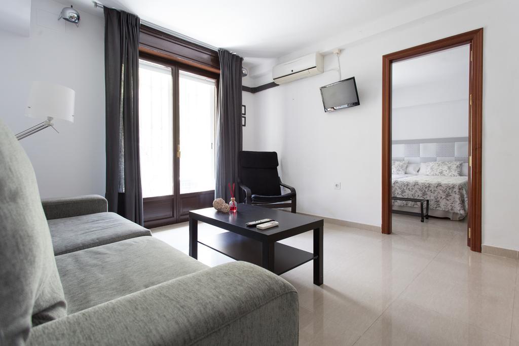 One-Bedroom Apartment first floor Laraña 11