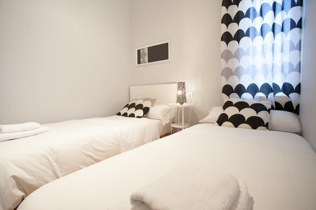 Three-Bedroom Apartment Laraña 54