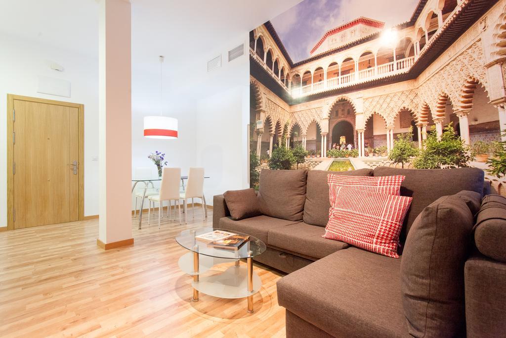 Three-Bedroom Apartment Laraña 54