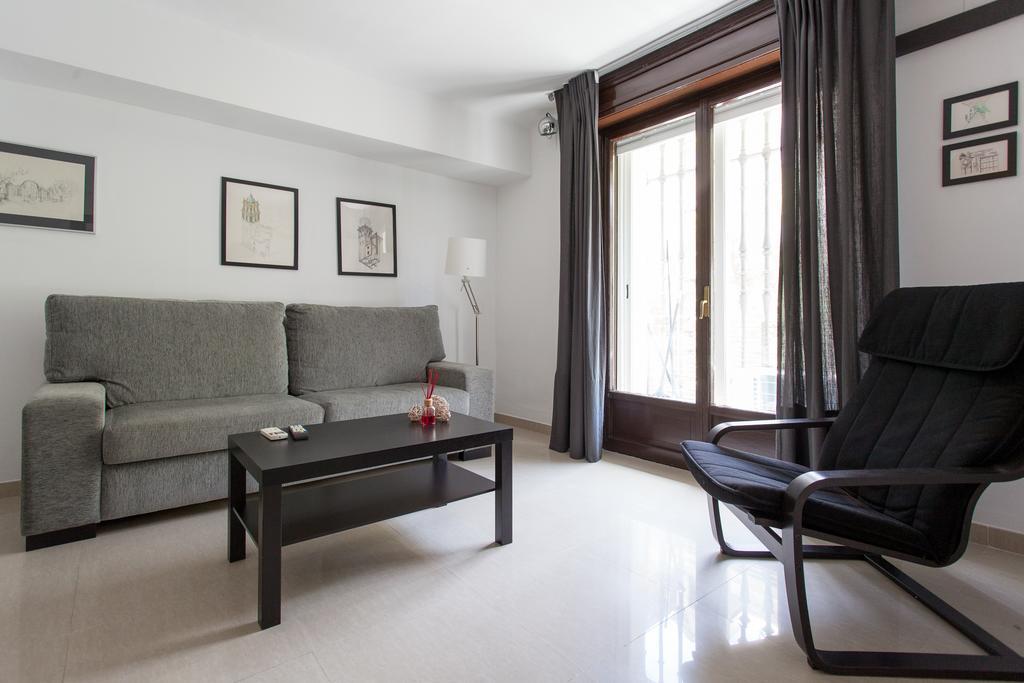 One-Bedroom Apartment first floor Laraña 11