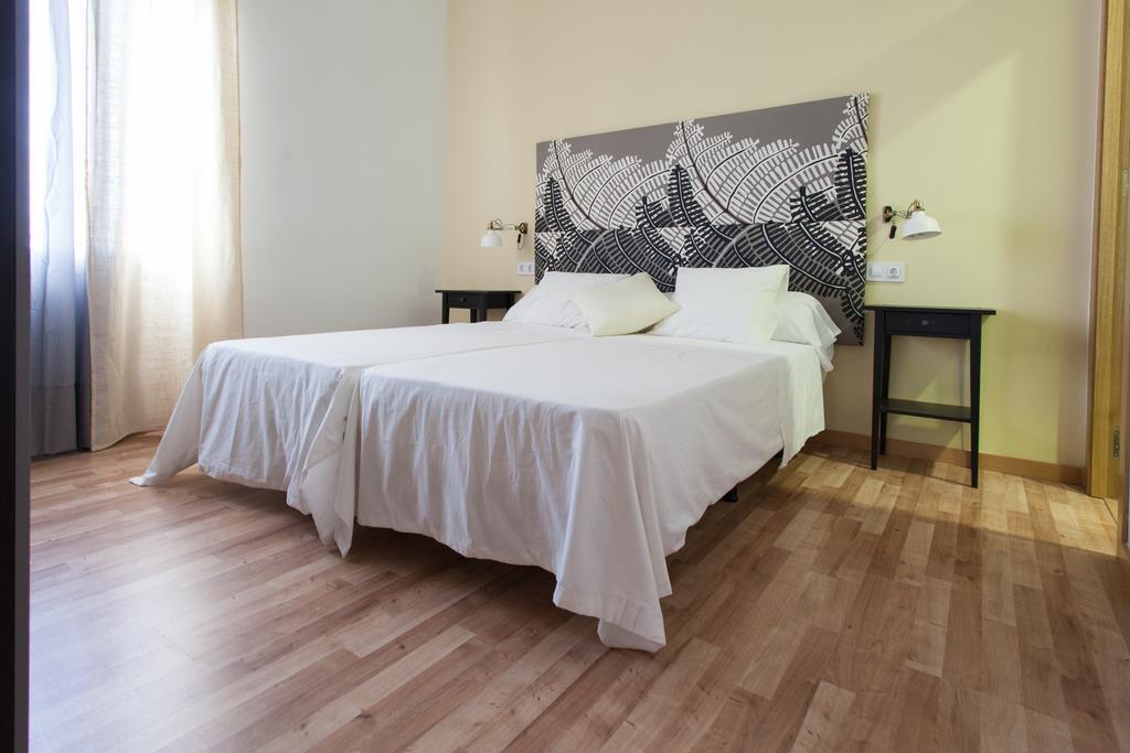 Three-Bedroom Apartment Laraña 52