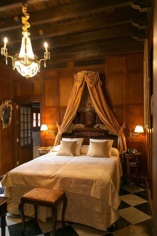 Deluxe Junior Suite,1365867242:JPEG