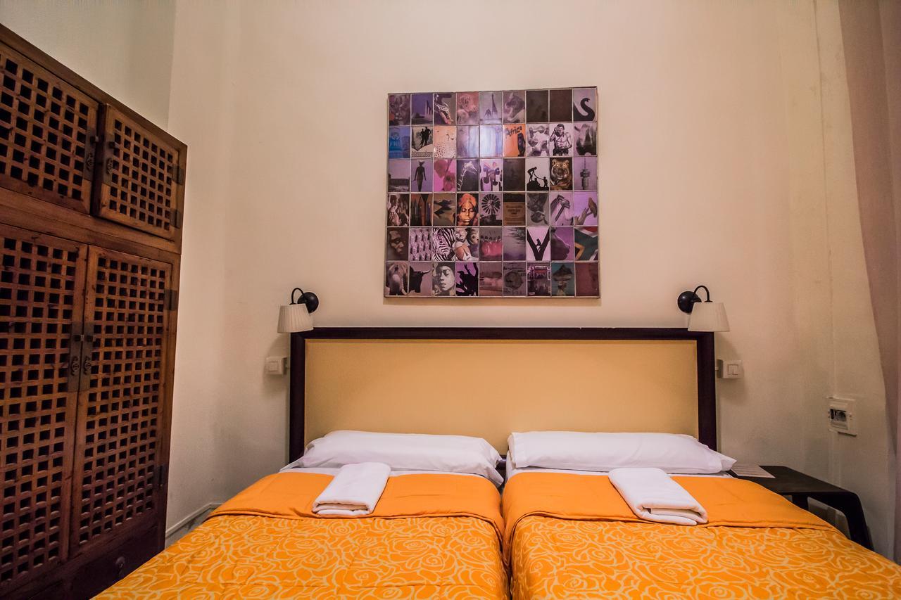 Double or Twin Room,704510887:JPEG