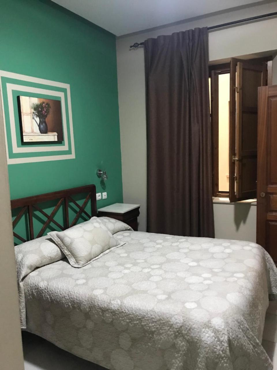 Standard Double Room,747018098:JPEG