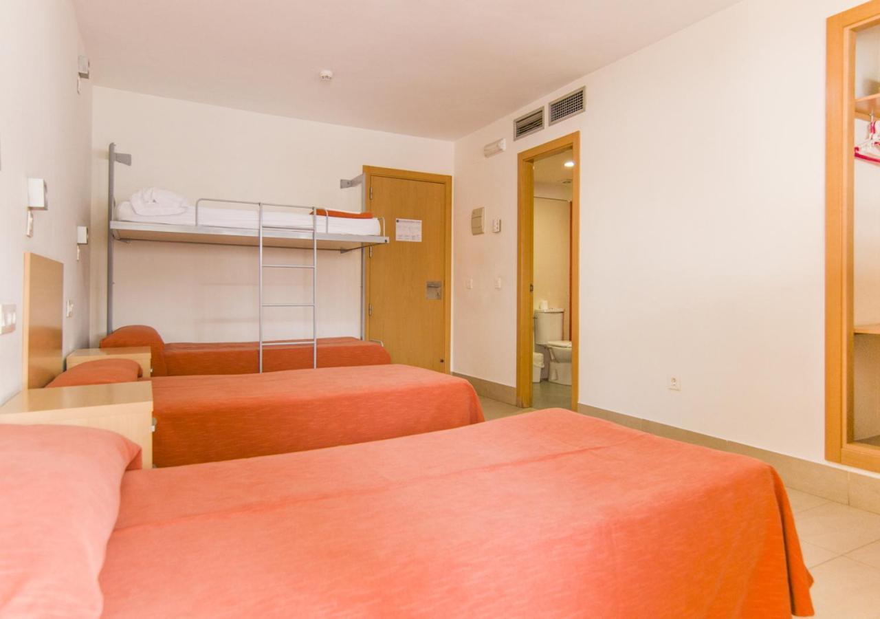 Twin Room Private Bathroom