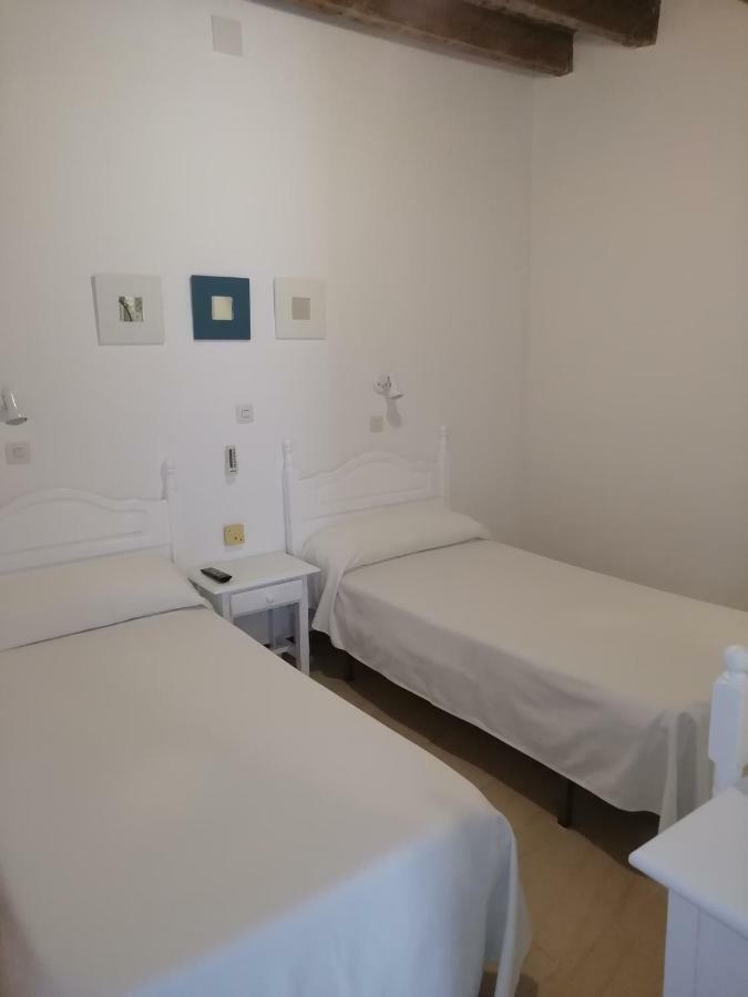 Double or Twin Room,1207681852:JPEG