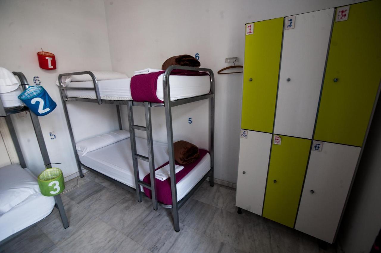 Bed 6-Bed Mixed Dormitory