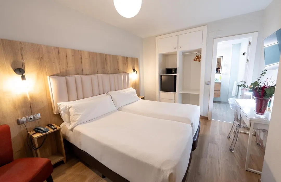 Hotel Sercotel Dona Carmela-1